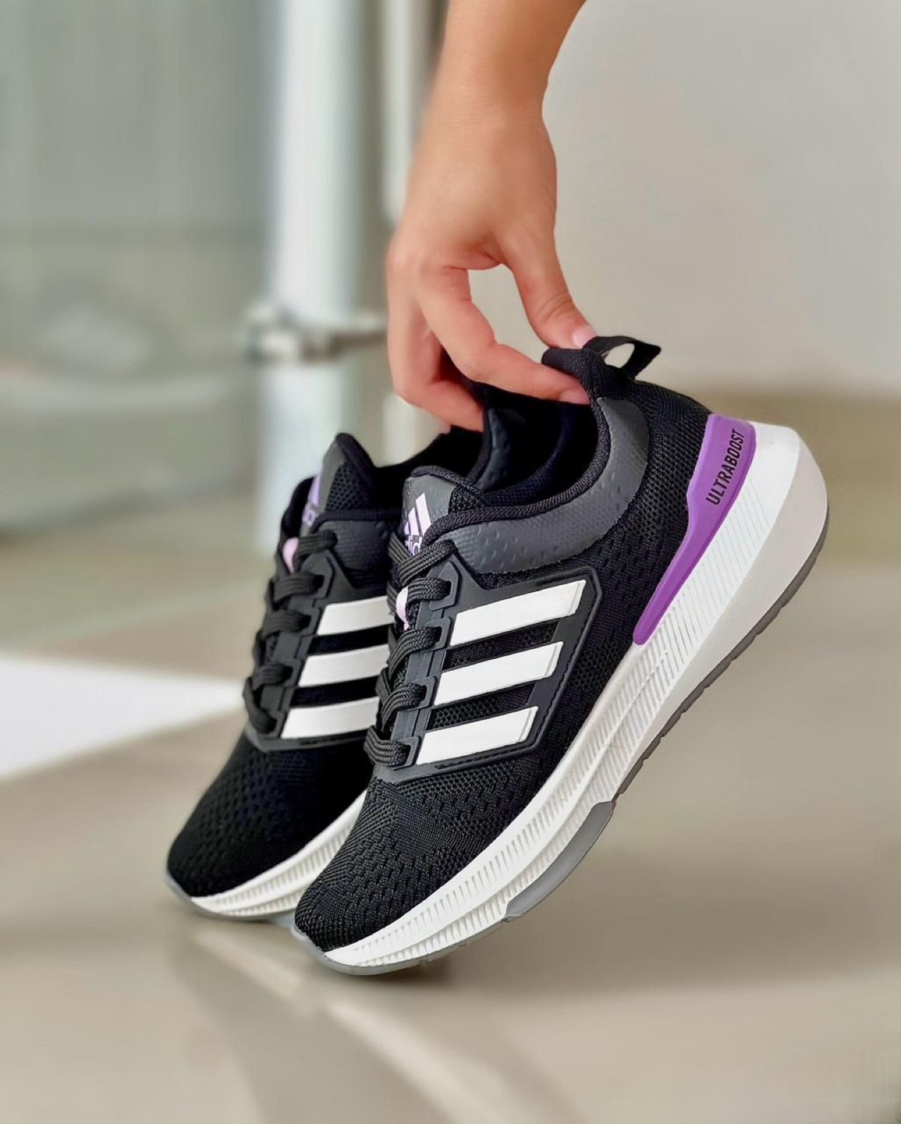 NUEVAS ZAPATILLAS ULTRABOOST PARA MUJER